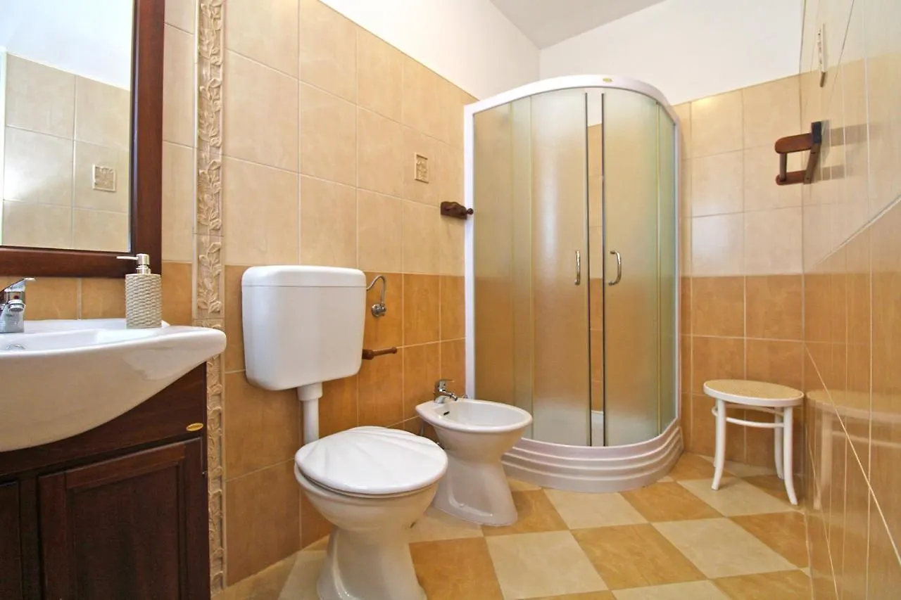 House Sisan 2209 Villa 0*,